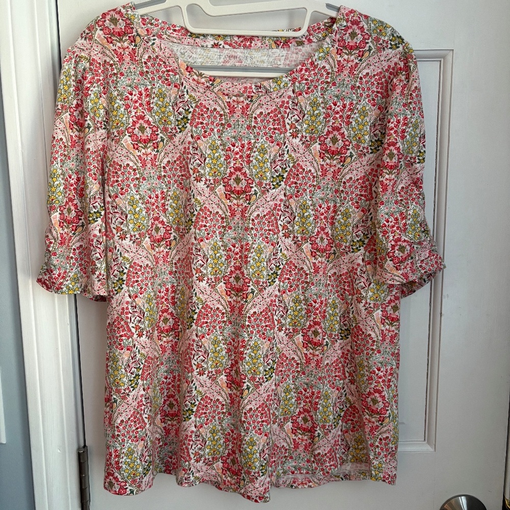 Talbots ruched sleeve tee, Size L